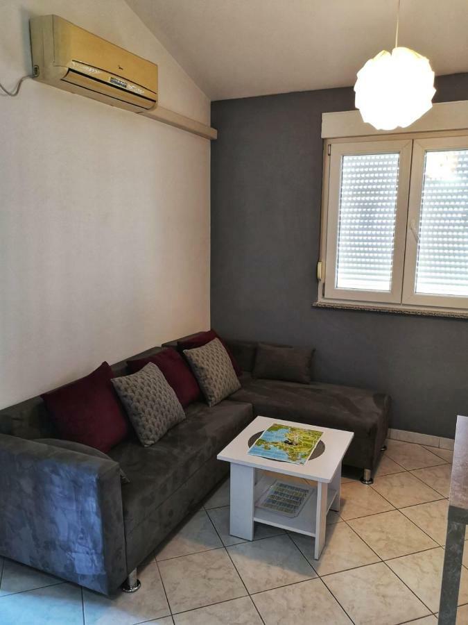 Apartment Ben Pola Esterno foto